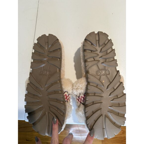 NEW UGG Women's Cozetta Braid Shearling Slide Sandals Cream W US 9 EU 40 [jb] - Picture 14 of 16